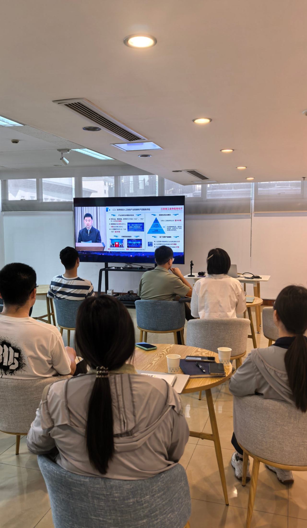 省“人工智能+制造”路演会议常州 OPC 观摩
